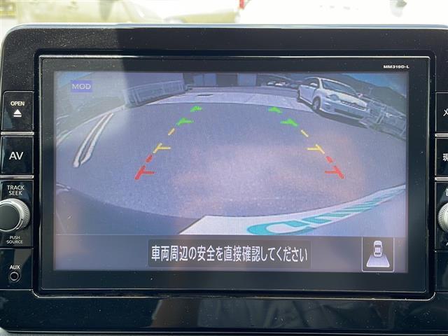 全国10.000台の保有在庫の中から、厳選したオススメ車両を店頭にて展示致しております。国産車のみならず、輸入車の展示にも力を入れております。こだわり派のお客様にもご満足頂ける在庫を揃えております。