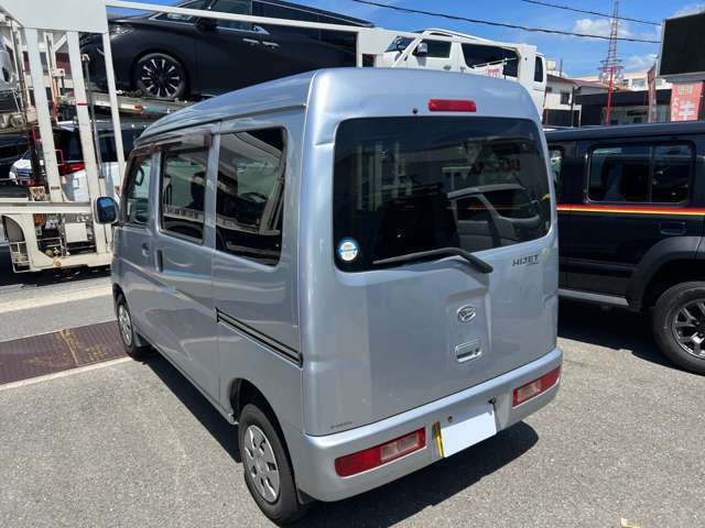 お買求め安い価格の軽箱バン入庫走行多いですが価格で割り切って納得いただける方是非ナビBカメラ人気上級グレードクルーズハイルーフATがこの価格趣味の車練習用にもってこい細かいこと気にする方はご遠慮ください