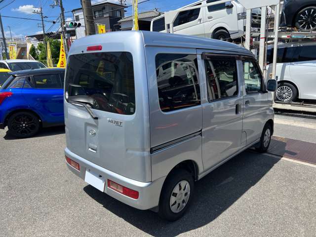 お買い求め安い価格の軽箱バン入庫走行多いですが価格で割り切って納得いただける方是非人気上級グレードクルーズハイルーフATがこの価格趣味の車練習用にもってこい細かいこと気にする方はご遠慮ください