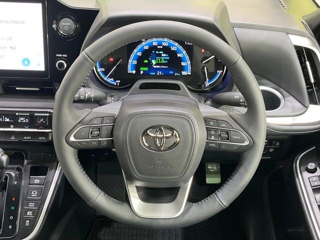 【ステアリングスイッチ】運転中、前方から目線をそらすことなく、オーディオ等の操作が可能な便利機能！安心＆快適なドライブを演出してくれます♪