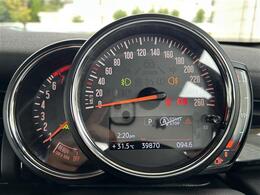 【スピードメーター】メーターがシンプルで見やすく運転しやすいですね！