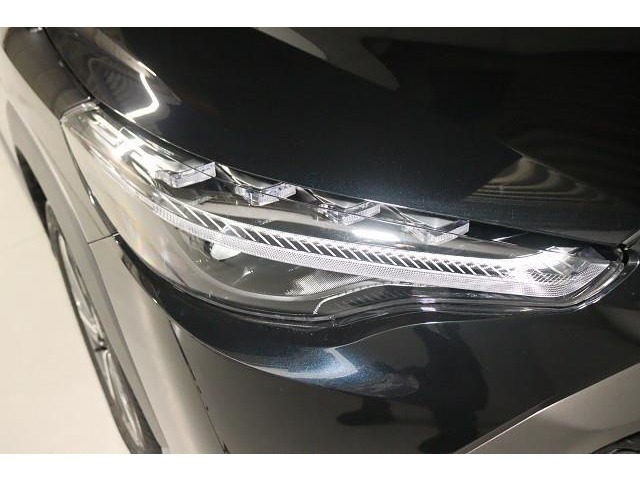 視認性が良く、信頼性も高いヘッドライトです。