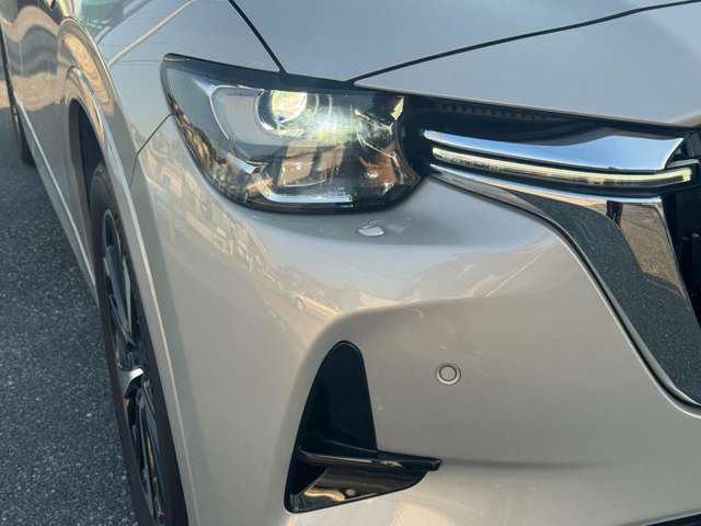 LEDヘッドライト装着車です。