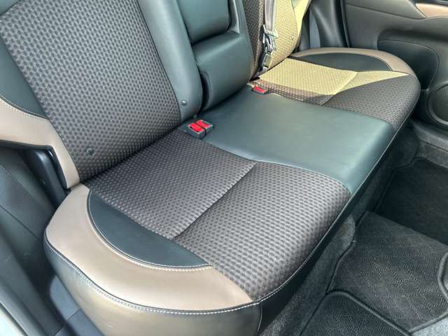 シートも大きな汚れやダメージはございません。納車前に改めてクリーニングも可能となっております。