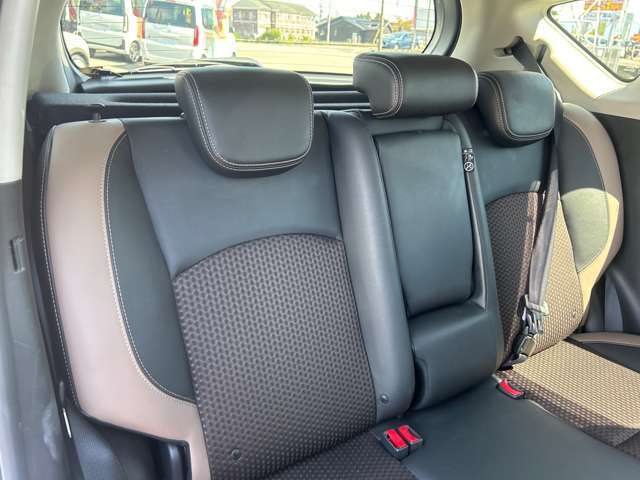 シートも大きな汚れやダメージはございません。納車前に改めてクリーニングも可能となっております。