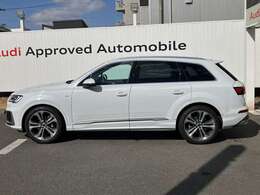 17AW　ブラックレザー　マトリクスLEDレーザーライト　バーチャルナビ　アダプティブクルコン　サイド＆レーンアシスト　シートヒーター　電動シート　エアサス　電動テールゲート