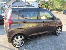 【九州陸運局認証工場完備】クルマに精通した経験豊かな整備士と充実の設備でお客様のカーライフをしっかりサポート致します。