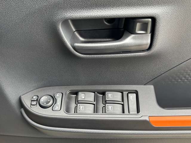 お客様が長く、安心して乗ることができる車を販売することを心がけております。