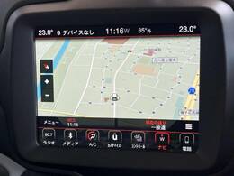 ●純正ナビ:一体感のあるナビは、高級感ある車内を演出してくれます。Bluetooth再生などオーディオ機能も充実しておりますので、運転もより楽しめます♪