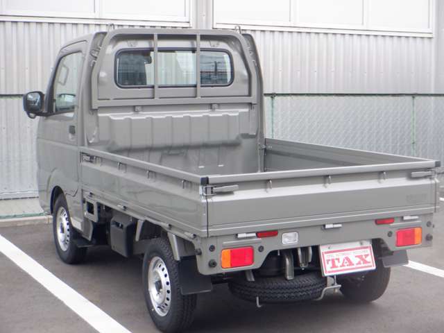 【当社は、ご購入後のお付き合いを大切に致します】　お車に関しては全てお任せ頂ける整備工場、設備を完備しております。些細なことでもお気軽にご相談下さい。