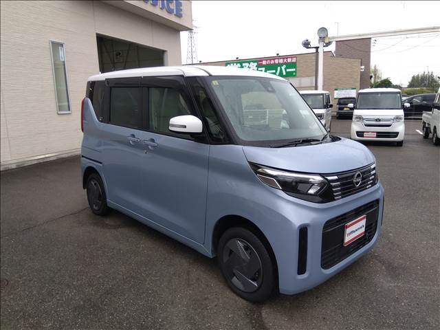 4WD☆アラウンドビューモニター☆衝突軽減ブレーキ☆両側パワースライドドア☆オートハイビーム☆LEDヘッドライト☆クリアランスソナー☆前席シートヒーター☆インテリキー☆プッシュスタート☆禁煙☆試乗OK