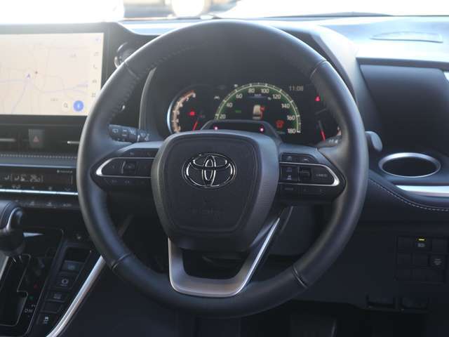 ●自動車評価会社（株）AISの評価を受けて展示しています。お車の状態は鑑定書でご確認いただけますので、ご遠方のお客様にも安心してお買い求めいただいています。