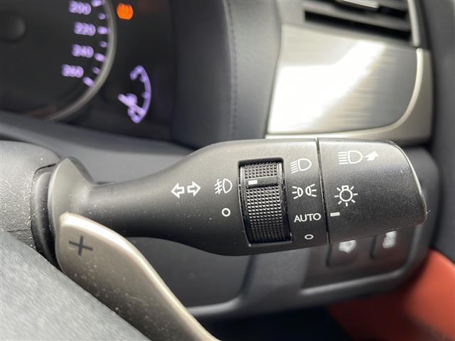 【　オートライト　】オートライトなのでライトの点け忘れを気にすることなく運転が出来ます♪