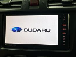 【純正ナビ】人気の純正ナビを装備しております。ナビの使いやすさはもちろん、オーディオ機能も充実！キャンプや旅行はもちろん、通勤や買い物など普段のドライブも楽しくなるはず♪