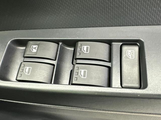 国産車から輸入車まで多様なお客様のニーズのお応えできるように、全国規模で豊富な在庫展開！車のことならWECARSへ！