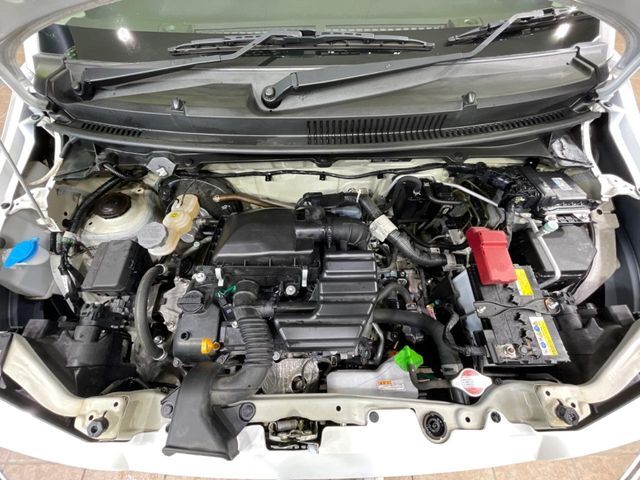 親切・丁寧な専門メカニックスタッフが応対！・車検・点検整備・事故等の修理などアフターサービスも安心。お車のカスタマイズもネクステージのサービススタッフまでご相談ください！