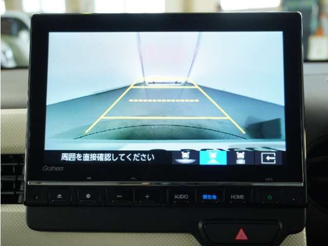◆バックカメラ◆リバースにするだけで映ります、後方の安全確認や、狭い駐車場での車庫入れ、雨の日や夜間など視界の悪い時に便利です！安全にバックする為には欠かせない装備です。