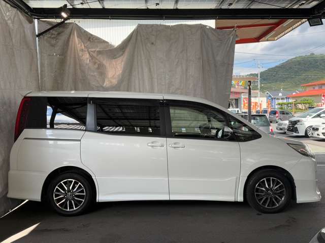 タイヤの販売・組み換え・バランスもできます！スタットレスタイヤも販売中！！お気軽にご相談下さい♪