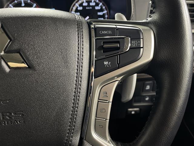 気になる車はすぐにお問い合わせください！画面右側の0066から始まる無料ダイヤルからお問い合わせ下さい！専門スタッフがお車のご質問にお答えいたします！