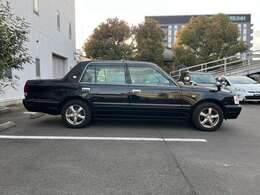 □タクシー車輛専門店！豊富な品揃えの中からお気に入りの1台をお選び下さい！□