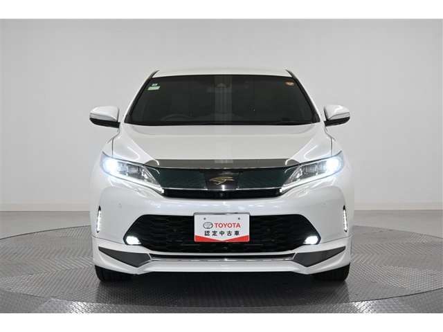 スポーティなフロント