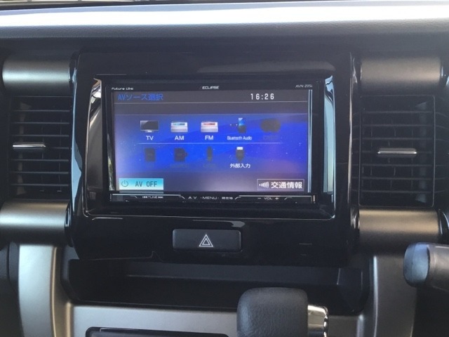 フルセグTVやDVD等、オーディオ機能も充実しています。