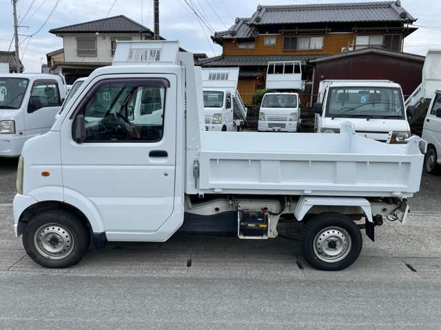 車検はもちろん、新車・中古車・板金・保険・買取etc...買取にも力を入れておりますので、お気軽にご相談ください。ご希望の、車種・グレード・色・ご予算などぴったりのお車をお探しする事も出来ます。