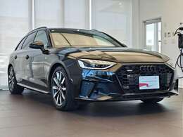 現在新たなA5がデビューし、統合されたA4シリーズは新車の生産が終了しました。しかしながら現在も根強い人気を誇ります。