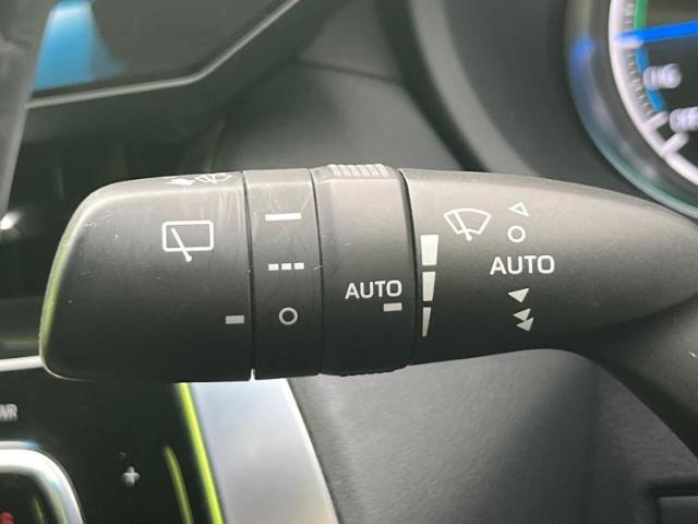 国産車から輸入車まで多様なお客様のニーズのお応えできるように、全国規模で豊富な在庫展開！車のことならWECARSへ！