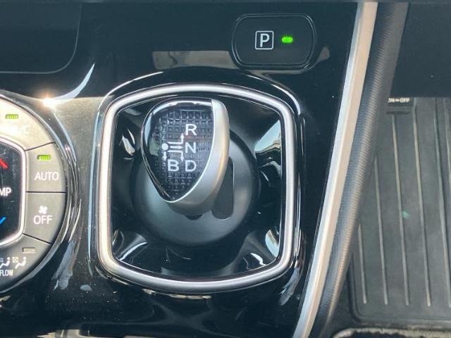 お車に合わせて無料保証以外にも、保証範囲、期間、距離を拡充させた有料保証もご用意しております！中古車の購入が初めてで不安・・・というお客様もご安心ください！