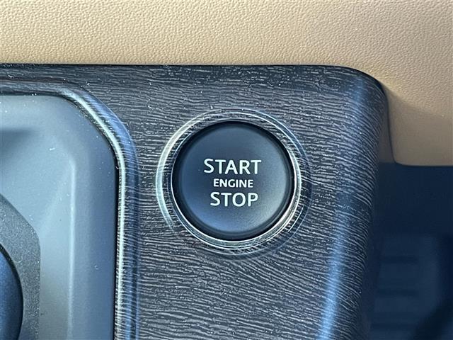 【運転席操作部】『運転席周辺の装備』の画像になります。快適なドライブを楽しむための機能が装備されています！運転席から触れるので使いやすいです！