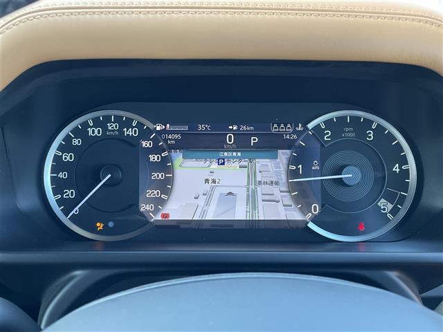 【スピードメーター】『スピードメーター』の画像になります。メーターがシンプルで見やすく運転しやすいですね！