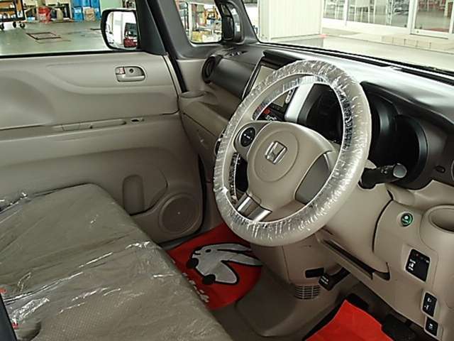 オールメーカー取り扱い！！　在庫車100台以上！！プロの仕入れ！！　走行メーター管理システムチェック済み。
