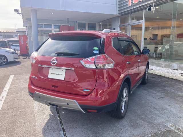 右斜め後ろからの画像です。