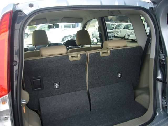 全車自社の指定工場にて点検整備して納車致します！丁寧な整備で【安心】もお届け致します！