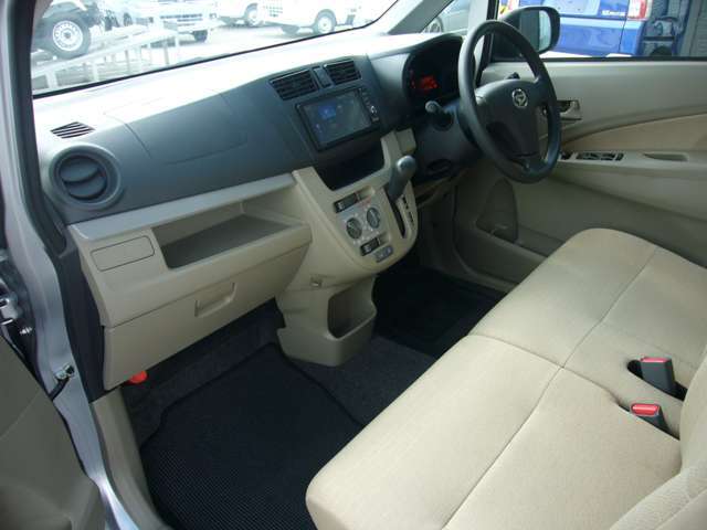 全車自社の指定工場にて点検整備して納車致します！丁寧な整備で【安心】もお届け致します！