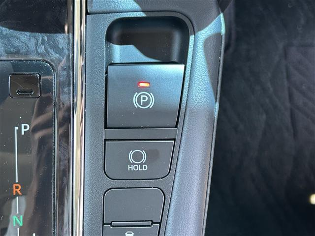 【電動パーキングブレーキ】パーキングブレーキを指先だけで操作可能です！力の弱い人にも安心してブレーキをかけていただけます！