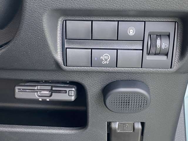 【ETC画像】出口で慌てて小銭を準備する事なく、キャッシュレスで料金所を楽々通過♪当店でセットアップする事が出来、納車当日からすぐにご利用頂けます。