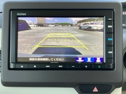 バックカメラも装備しております。車庫入れの苦手なお客様も安心！重宝してくれます！