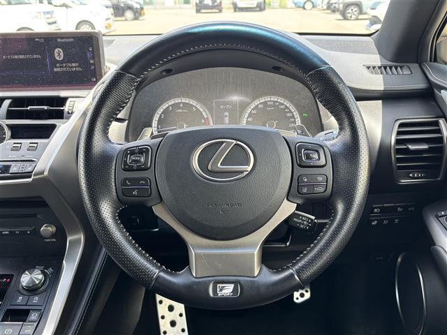 車両販売と整備・保証・クリーニングなどのサービスを自由にお選び頂けます。サービスは必要な分だけお選び下さい。