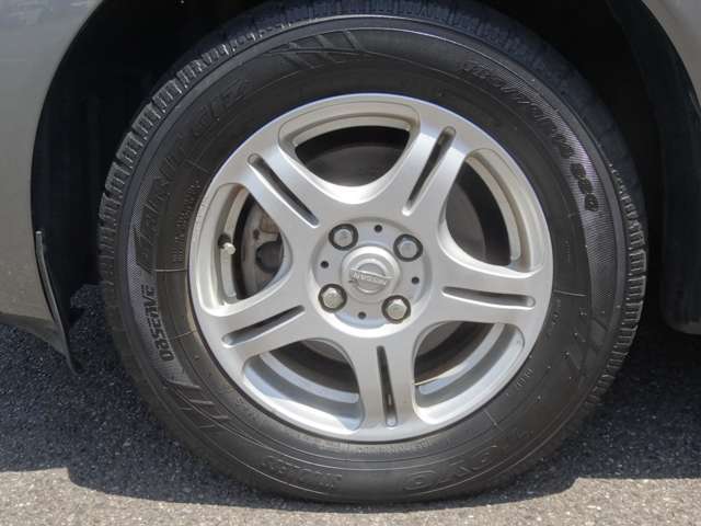 純正アルミホイール付きスタッドレスタイヤ☆　185/70R14
