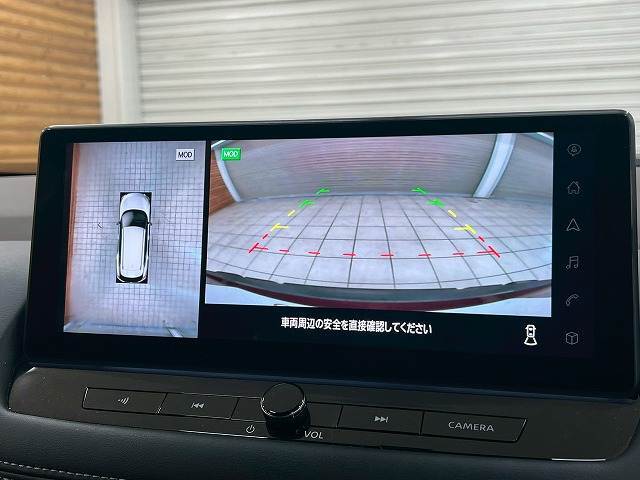 【アラウンドビューモニター】全周囲カメラで危険察知。狭い駐車場でも安心して駐車できますね。