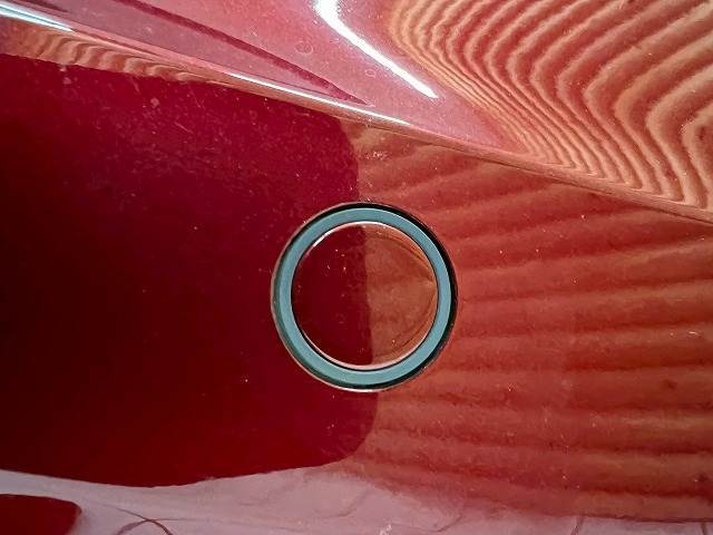 【コーナーセンサー】障害物との接近や距離を音やディスプレイ等で警告します。不慣れな駐車や安全を守ります。