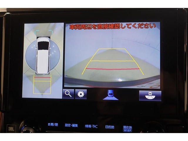 バックモニター搭載で車庫入れ安心！車庫入れが苦手な人もこれで安心！