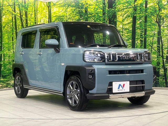 大好評のボディコーティング「弾スプラッシュコート」もご納車までに施工可能。通常のガラスコートと異なる、耐久年数6年の無機質ガラスコーティングが、ボディをキレイな状態に保ってくれます。