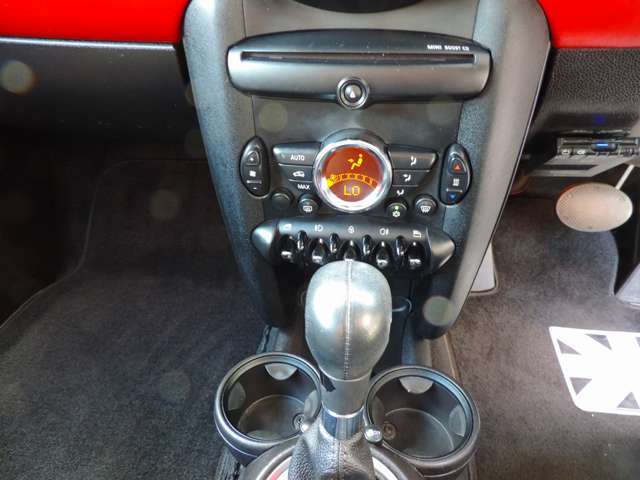 国土交通省認証整備工場を完備！納車整備から購入後のサポートも当社におまかせ下さい☆