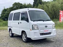 人気の中古車が総勢40台。展示場にてお客様を丁寧に車のご案内いたします。場内試乗も行えます♪