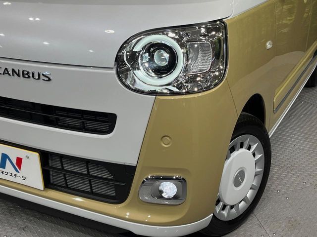 【LEDヘッドライト】悪天候や夜間走行時も良好な視界を確保し安心して運転できる高輝度LEDヘッドライトを装備！点灯速度が早く、消費電力も抑えられています。