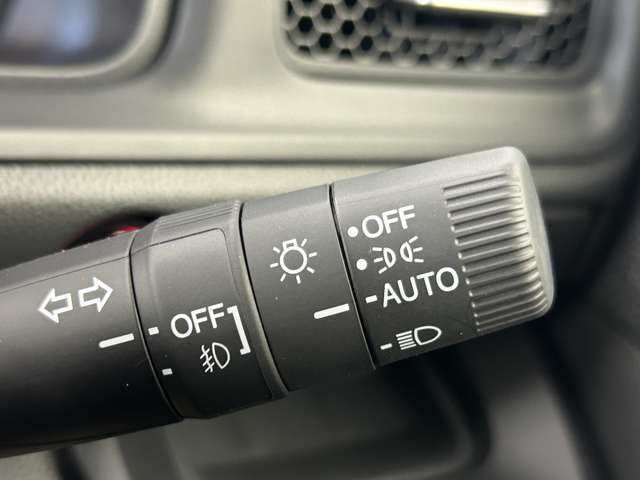 【運転席操作部】快適なドライブを楽しむための機能が装備されています！運転席から触れるので、使いやすいです！除菌プランいれていただくと、さらに清潔で安心していただけます！