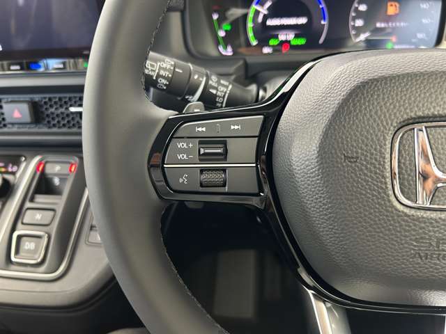 【運転席操作部】快適なドライブを楽しむための機能が装備されています！運転席から触れるので、使いやすいです！除菌プランいれていただくと、さらに清潔で安心していただけます！